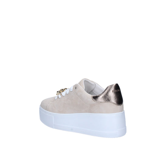 Frau Sneakers 39D1 - Frau
