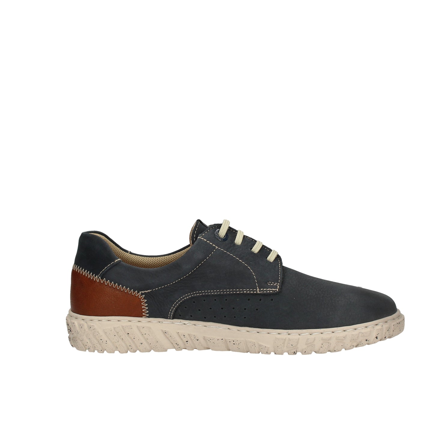 Callaghan Polacchino 18502